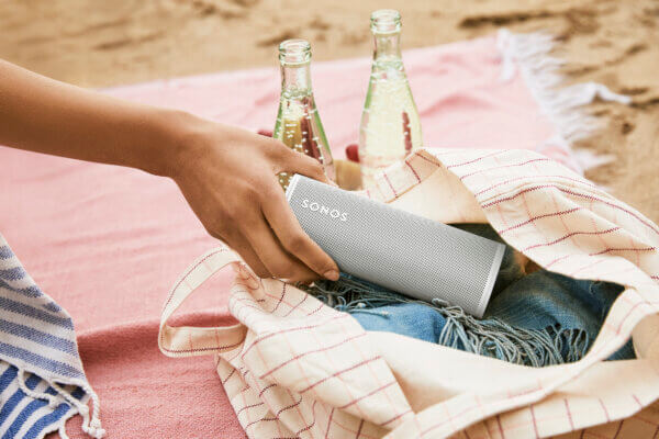 Sonos Roam Mobile Speaker Image 2