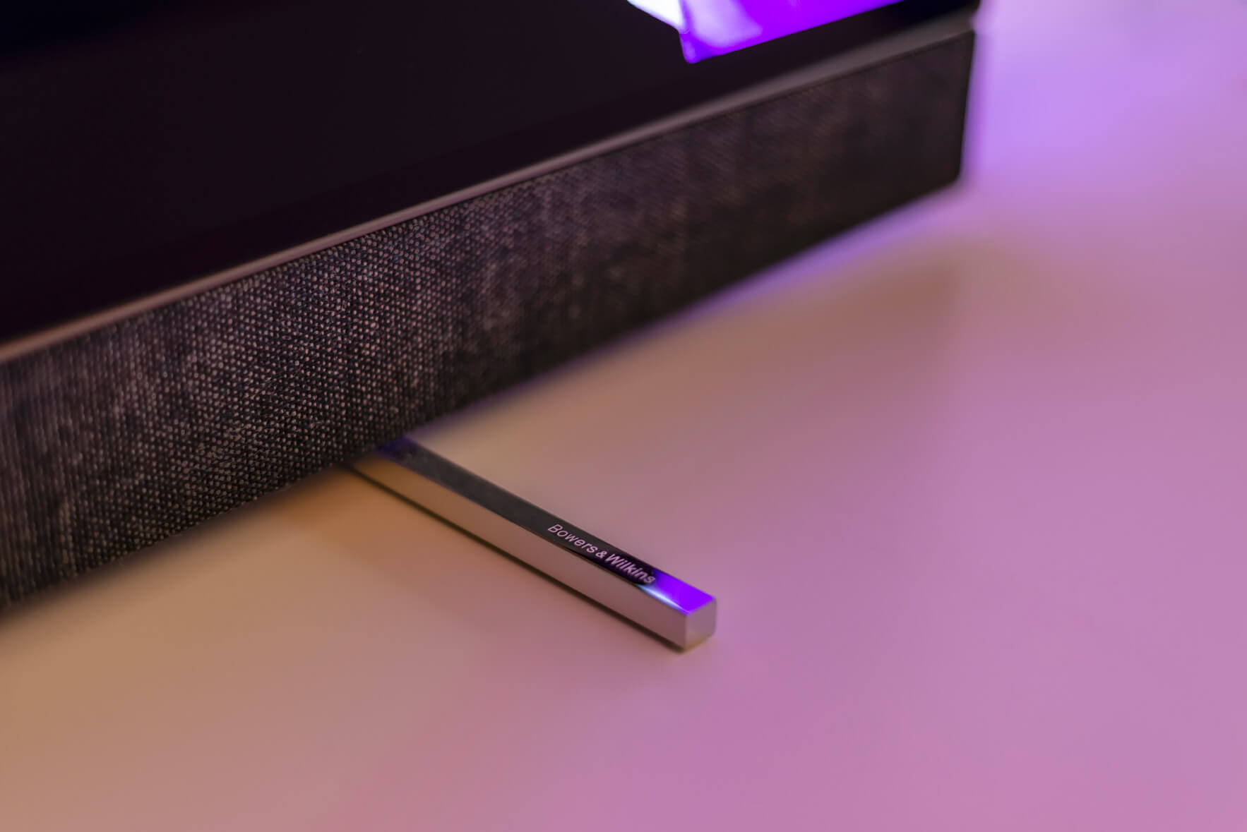 Philips OLED 903 mit Bowers & Wilkins Sound