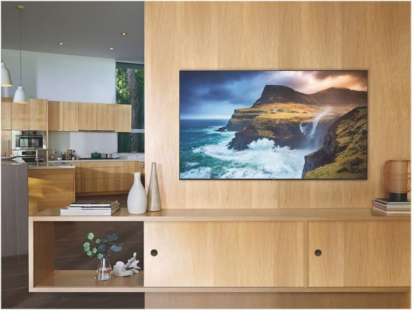Samsung GQ 82 Q70 RGT QLED TV